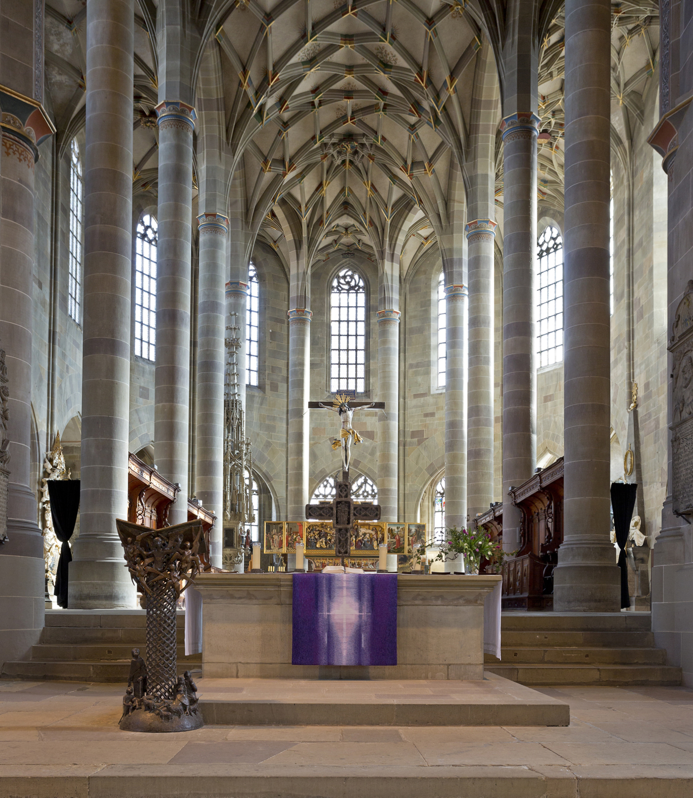 violettes Altarparament für die ev. Michaelskirche in Schwäbisch Hall